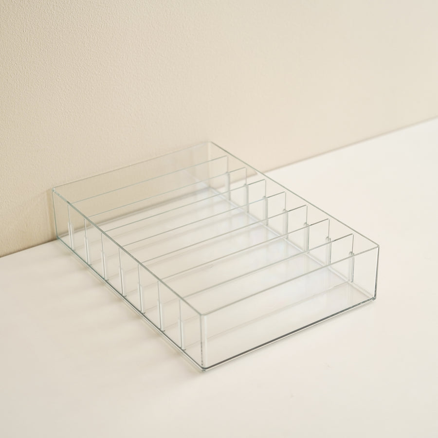 clear sorting tray